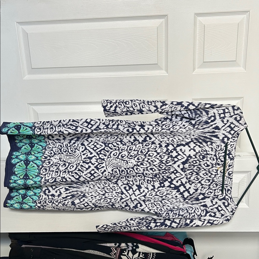 Lilly Pulitzer Navy and White Patterned Top